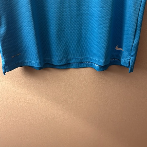 Nike - Golf Shirt XL - Picture 7 of 8